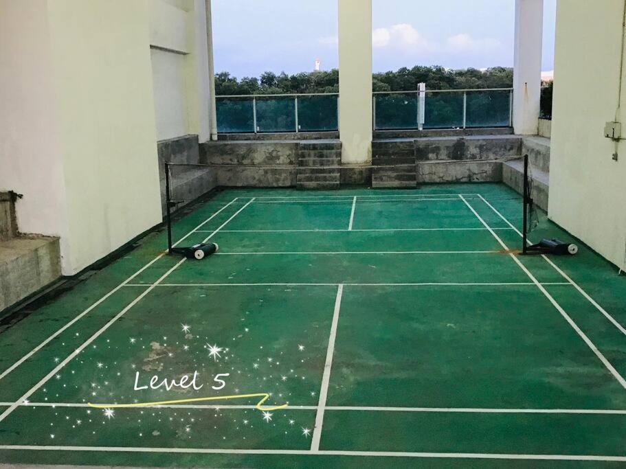 Palazio Mount Austin 2Br Studio Pool View With Tv Box-3 Plus 1 Pax C2-07 Johor Bahru Exterior photo